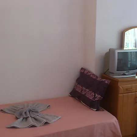 招待所 斯特里旅馆 2*