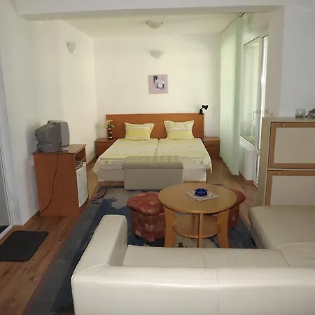 Pensiune Stenli 2*